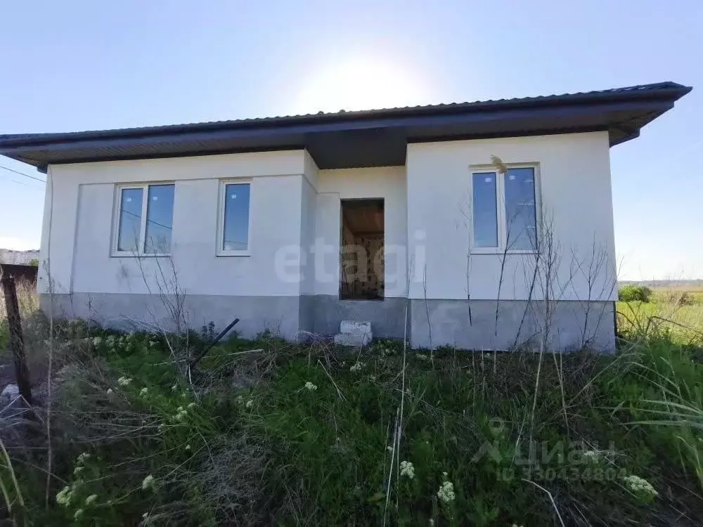 Дом в Саратовская область, пос. Расково ул. Мирная, 15 (100 м) - Фото 2
