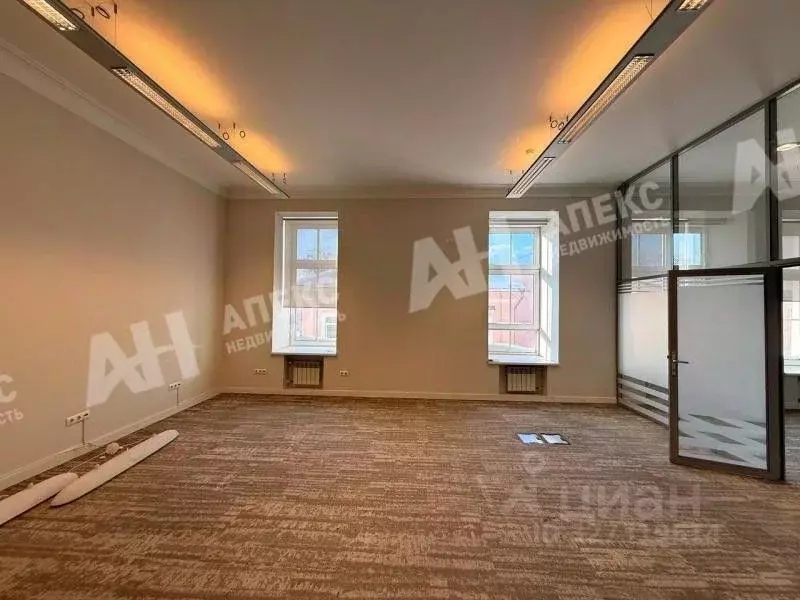 Офис в Москва ул. Волхонка, 16 (68 м) - Фото 1