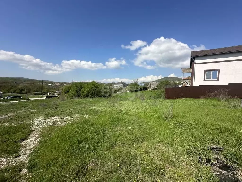 Участок в Краснодарский край, Новороссийск городской округ, с. Большие ... - Фото 1