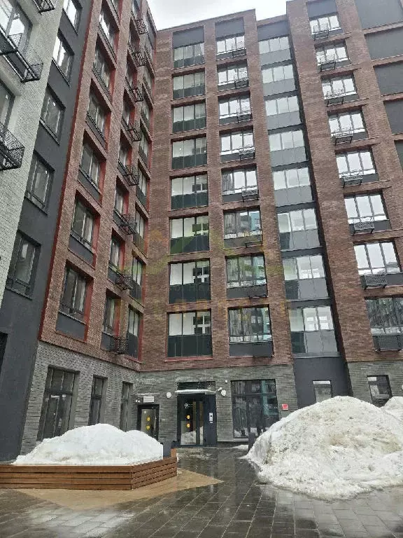 Продается 3-комнатная квартира - Фото 1