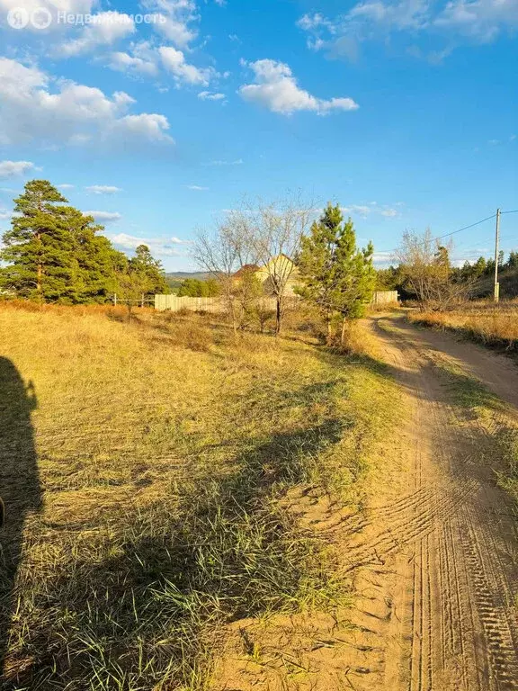 Участок в село Нижний Саянтуй, улица Калашникова (7.25 м) - Фото 1