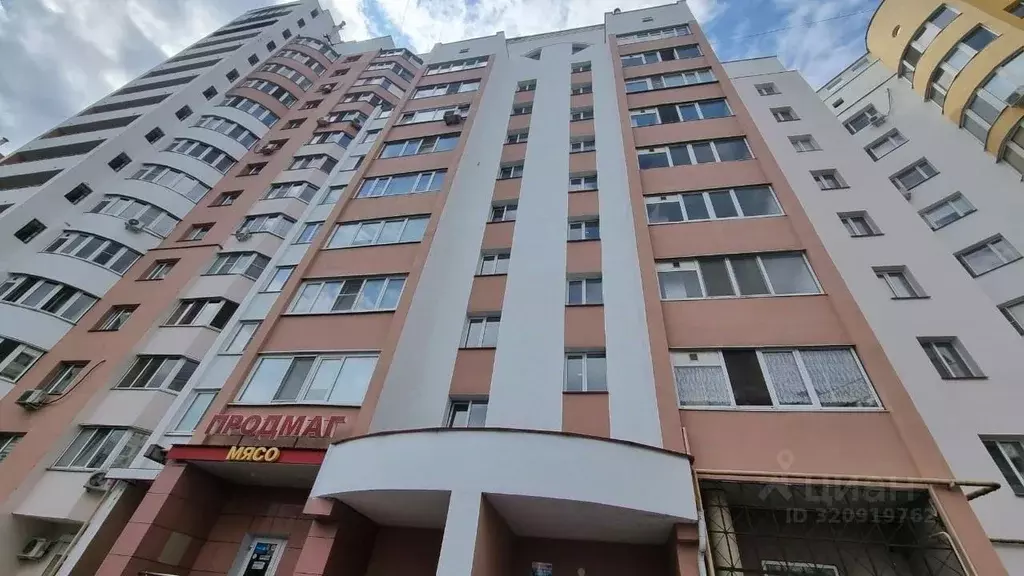 4-к кв. Белгородская область, Белгород ул. Щорса (137.6 м) - Фото 0