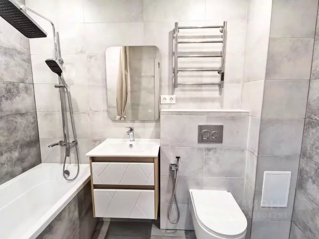 1-к кв. Тюменская область, Тюмень ул. Андрея Бушуева, 6 (43.2 м) - Фото 1