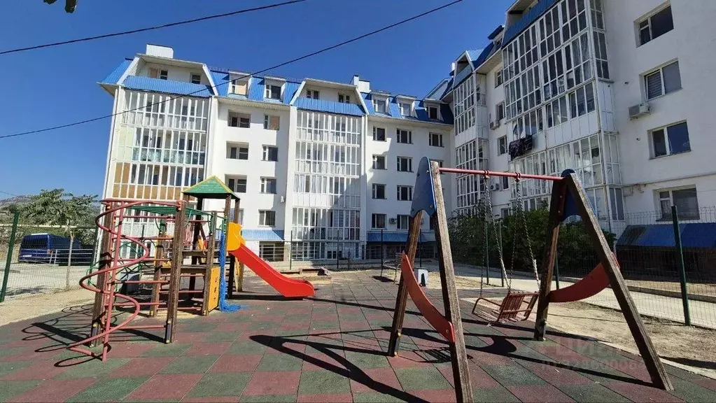 2-к кв. Крым, Судак пер. Суворова, 6 (59.6 м) - Фото 1