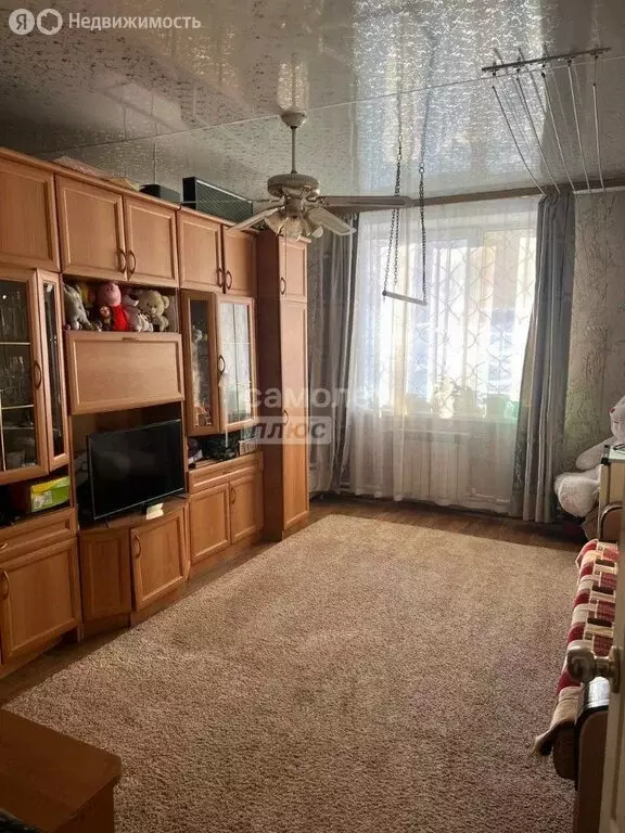 3-комнатная квартира: Иркутск, улица Клары Цеткин, 17 (68.5 м) - Фото 1