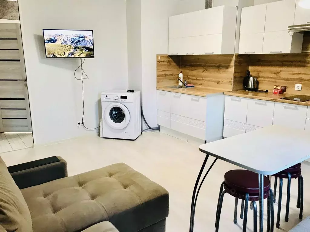 3-к кв. Удмуртия, Ижевск ул. 40 лет Победы, 69 (70.0 м) - Фото 2