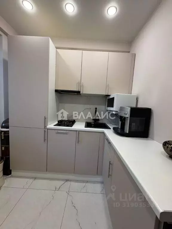 Квартира, 3 комнаты, 55.6 м - Фото 0