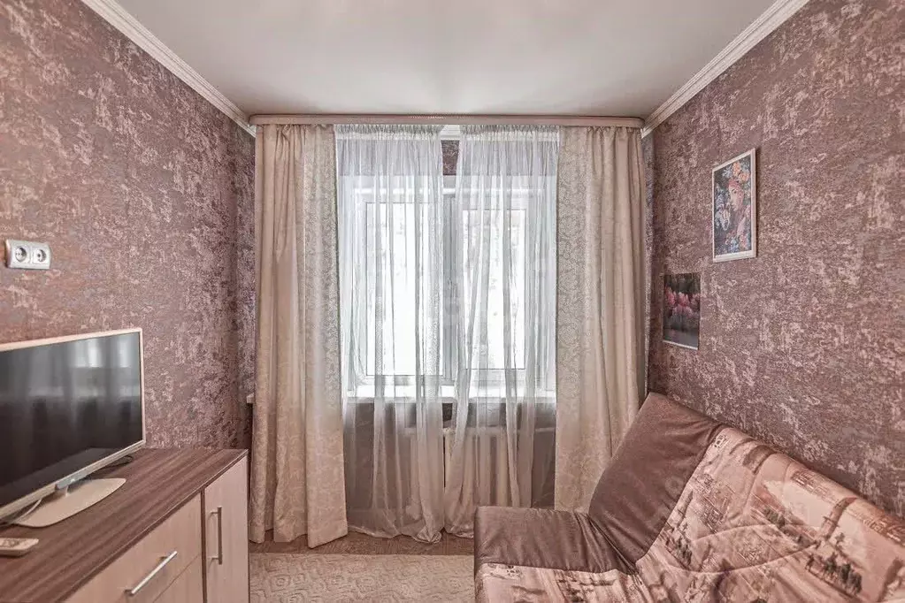 2-к кв. Сахалинская область, Южно-Сахалинск 7-й мкр, проезд ... - Фото 2