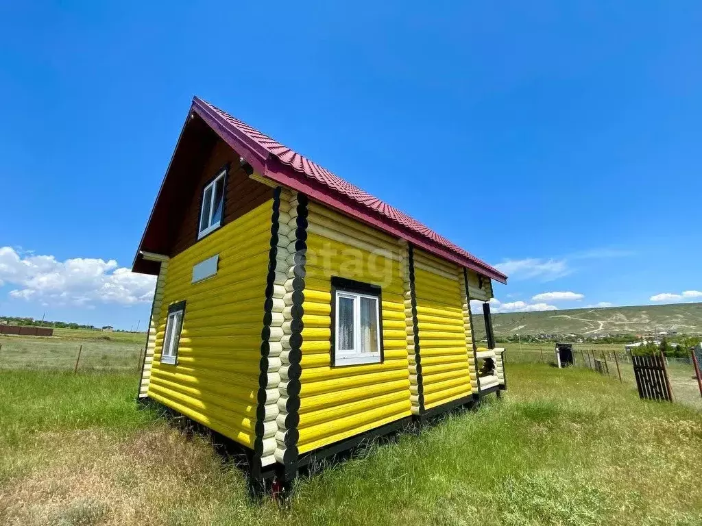 Дом в Крым, Феодосия городской округ, с. Южное ул. Луговая (65 м) - Фото 1