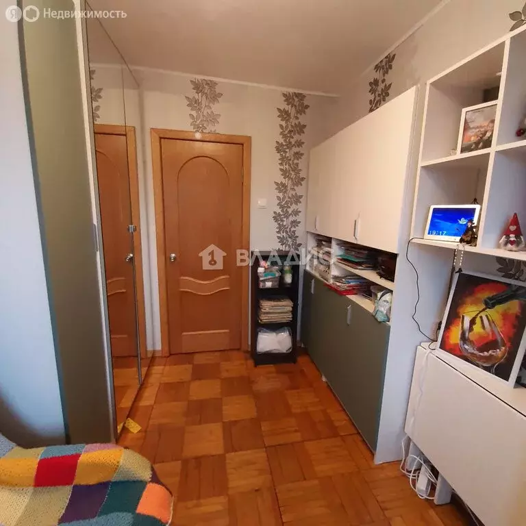 3-комнатная квартира: Санкт-Петербург, проспект Шаумяна, 85 (56 м) - Фото 1