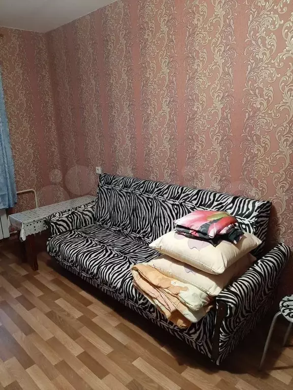 1-к. квартира, 37 м, 3/3 эт. - Фото 1
