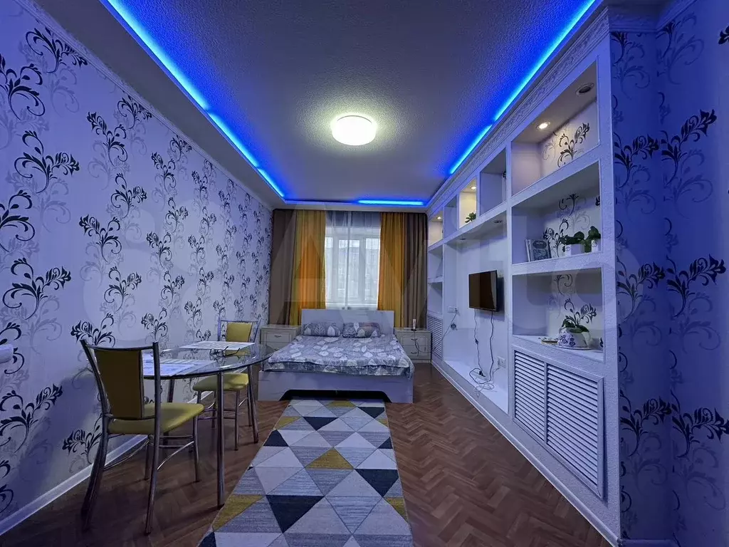 1-к. квартира, 42 м, 4/5 эт. - Фото 0