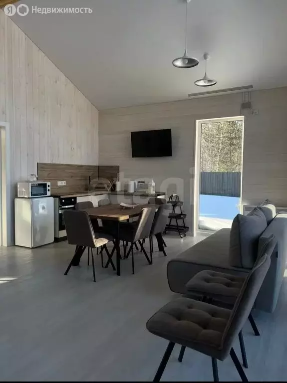 Дом в Новый Уренгой, ДК Простоквашино, 1-я Брусничная улица (100 м) - Фото 2