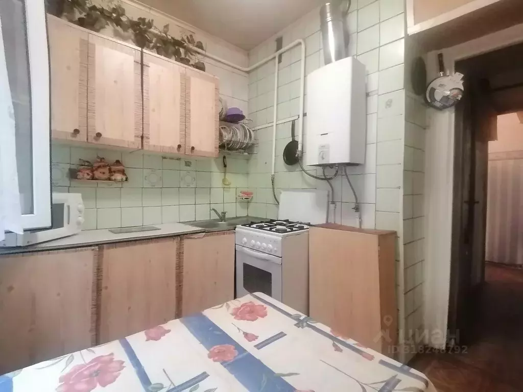 2-к кв. Саратовская область, Саратов Школьная ул., 21 (45.4 м) - Фото 1