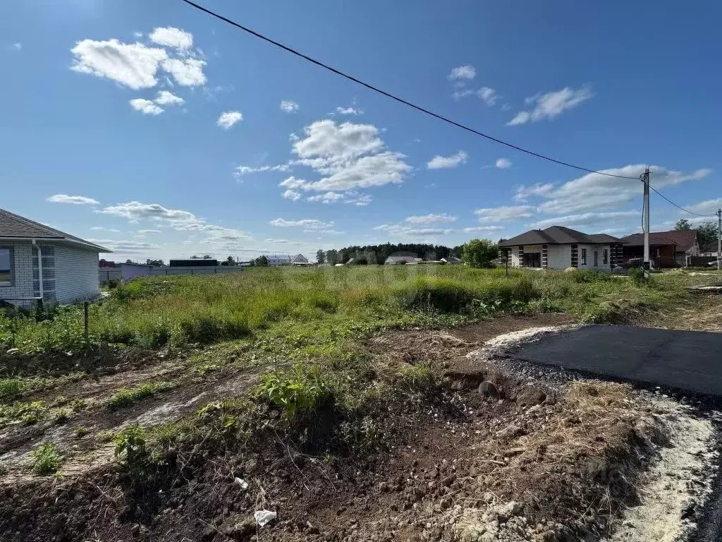 Участок в Тюменская область, Тюменский район, д. Малиновка ул. 65 лет ... - Фото 1