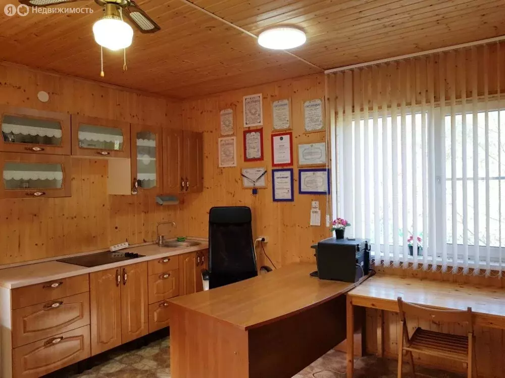 Дом в Горячий Ключ, Изумрудная улица (370 м) - Фото 1