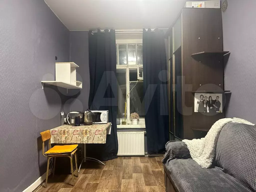 Комната 13,2 м в 6-к., 4/6 эт. - Фото 1