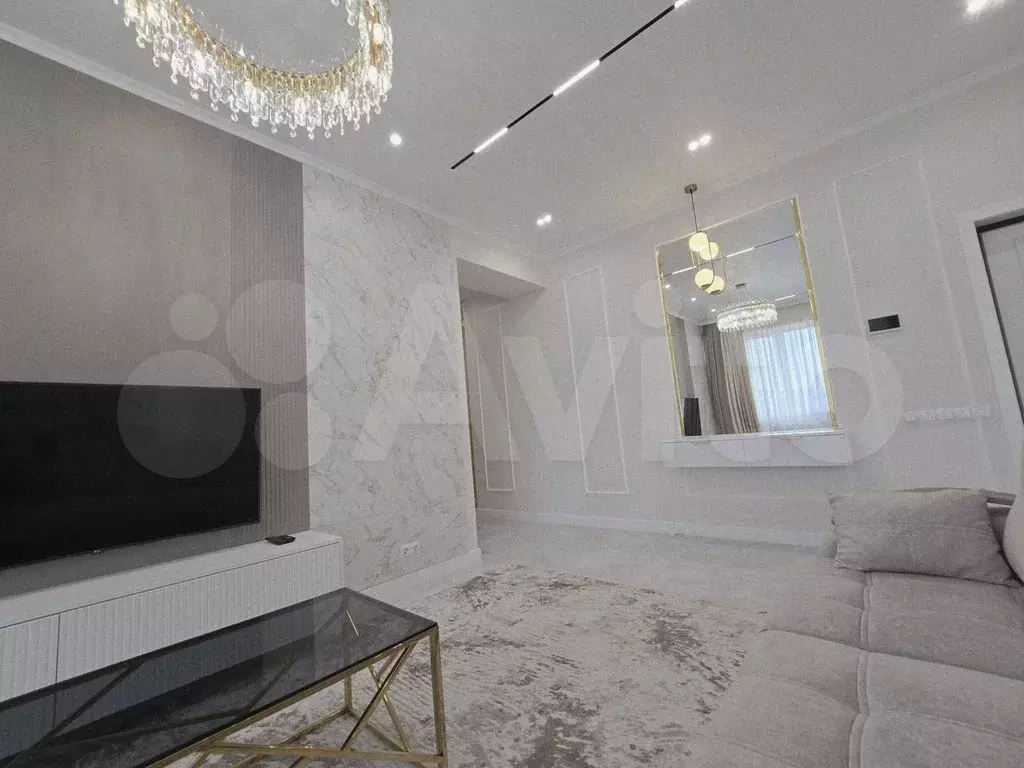 3-к. квартира, 90 м, 7/10 эт. - Фото 1