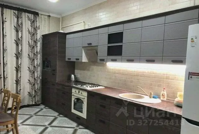 2-к кв. Крым, Симферополь ул. Аэрофлотская, 5Б (68.8 м) - Фото 2