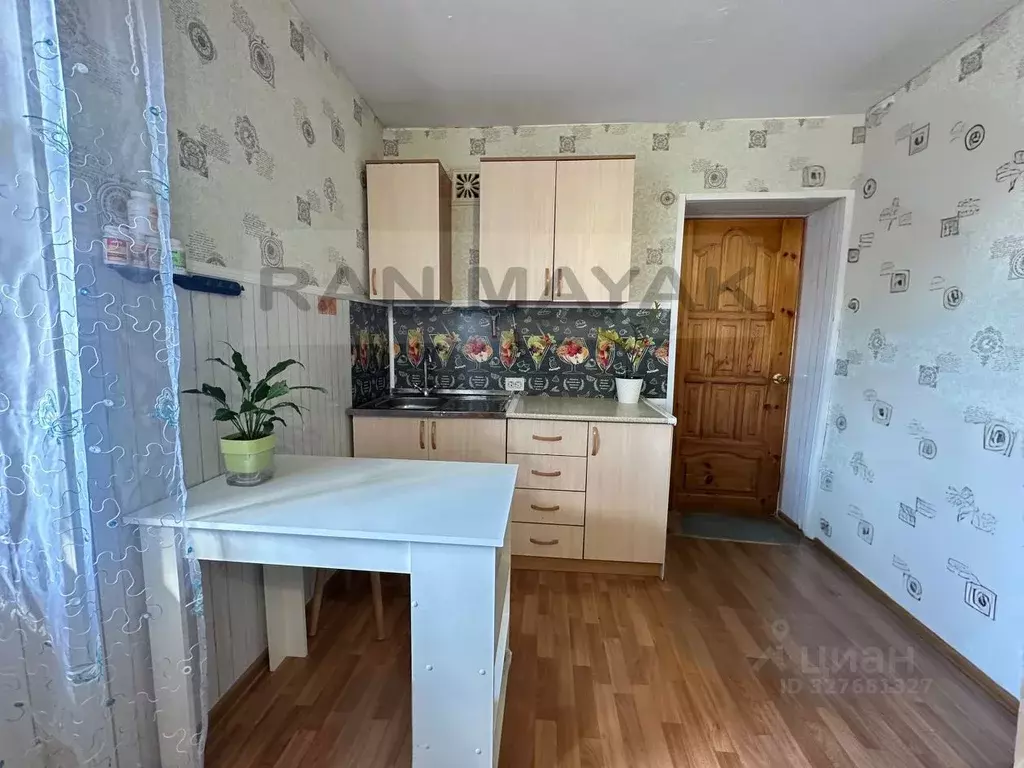 Комната Адыгея, Майкоп ул. Димитрова, 18 (14.7 м) - Фото 1