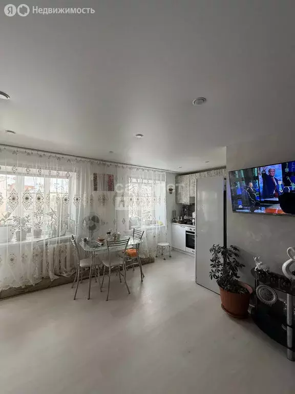 2-комнатная квартира: Октябрьский, Девонская улица, 14 (46.5 м) - Фото 1