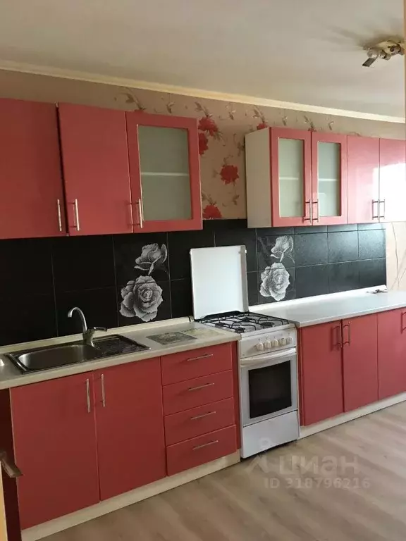 3-к кв. Чувашия, Чебоксары ул. П.В. Дементьева, 3к2 (70.0 м) - Фото 0