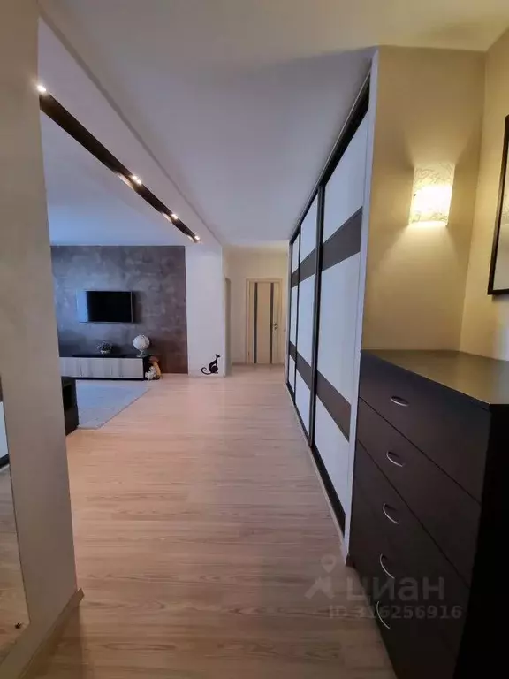 3-к кв. Омская область, Омск Транссибирская ул., 6к2 (76.3 м) - Фото 2