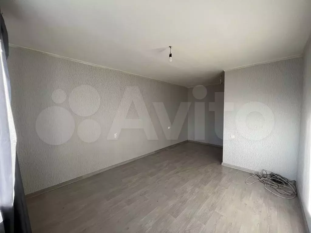 Комната 16,3 м в 8-к., 9/9 эт. - Фото 1