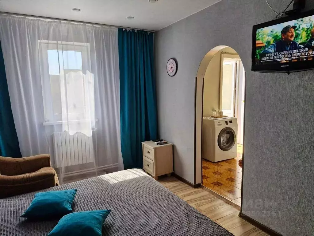Дом в Крым, Сакский район, Новофедоровка пгт ул. Объездная, 230 (80 м) - Фото 1