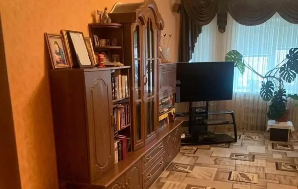 2-к кв. Белгородская область, Белгород ул. Есенина, 20в (76.1 м) - Фото 1