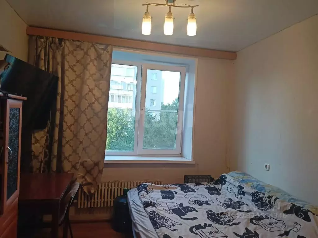 Комната Челябинская область, Челябинск ул. Сулимова, 69 (12.9 м) - Фото 0