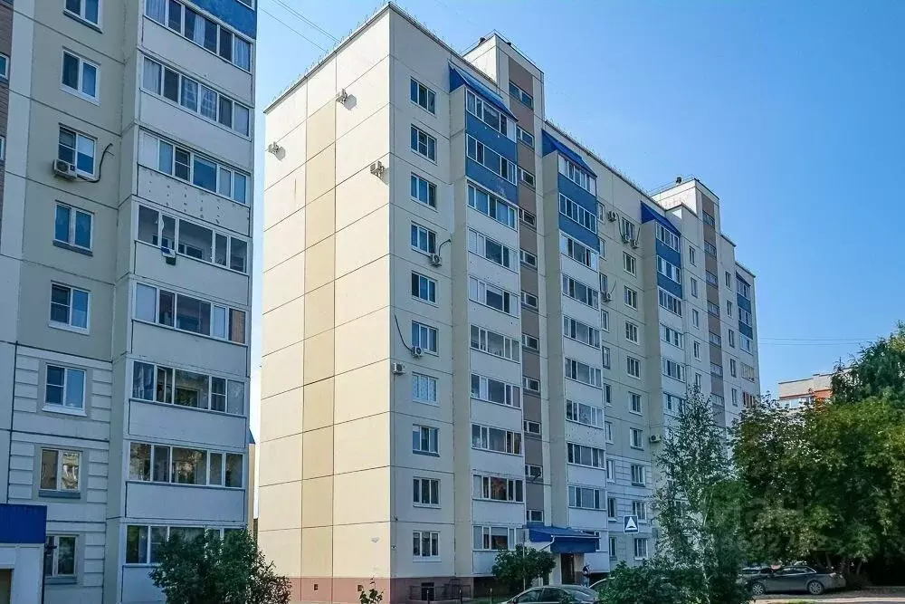 2-к кв. Омская область, Омск ул. 2-я Дачная, 10 (65.0 м) - Фото 1