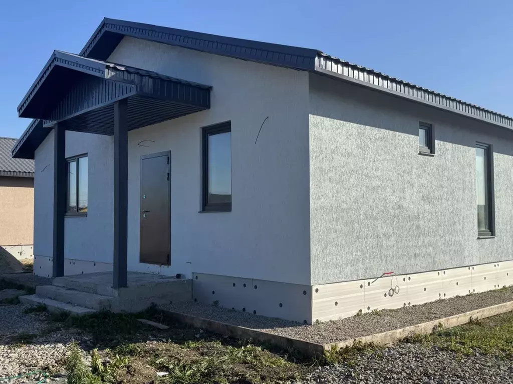 Дом в Свердловская область, Белоярский муниципальный округ, д. Гусева  ... - Фото 1