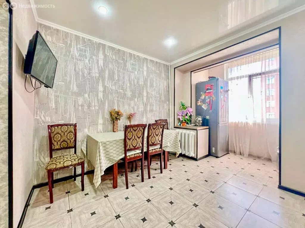 3-комнатная квартира: Нальчик, улица Кешокова, 83А (70.7 м) - Фото 1