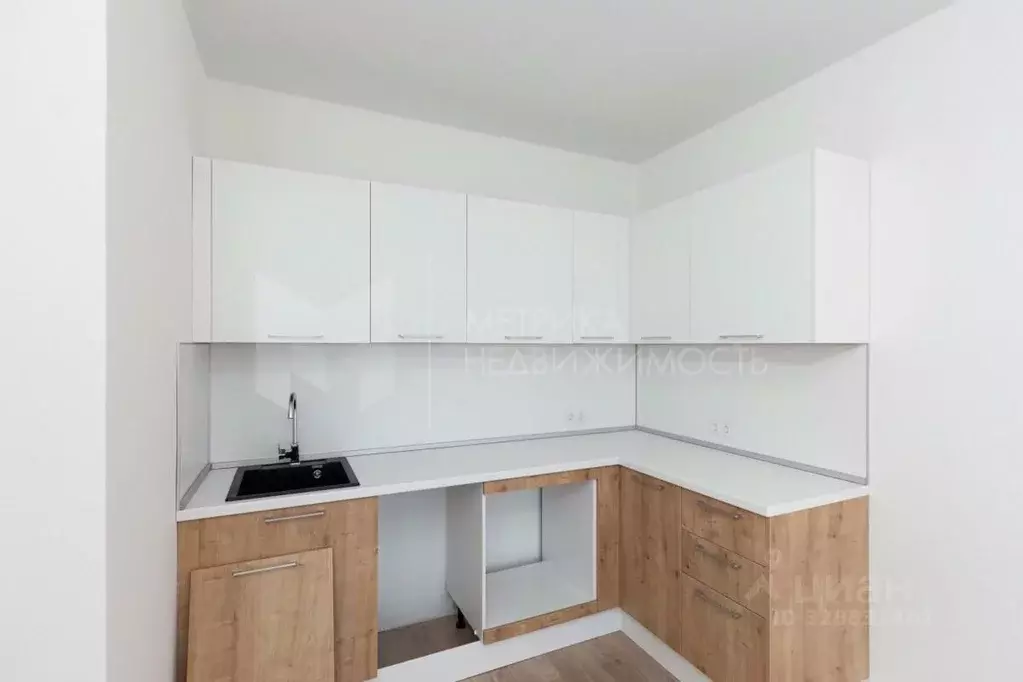 2-к кв. Тюменская область, Тюмень ул. Юрия Рогачева, 11к2 (54.3 м) - Фото 1