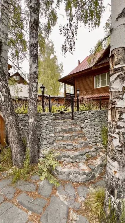 Дом в Башкортостан, Белорецкий район, Абзаковский сельсовет, с. ... - Фото 1