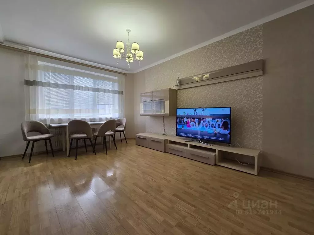 2-к кв. Волгоградская область, Волгоград бул. Энгельса, 27 (55.0 м) - Фото 0