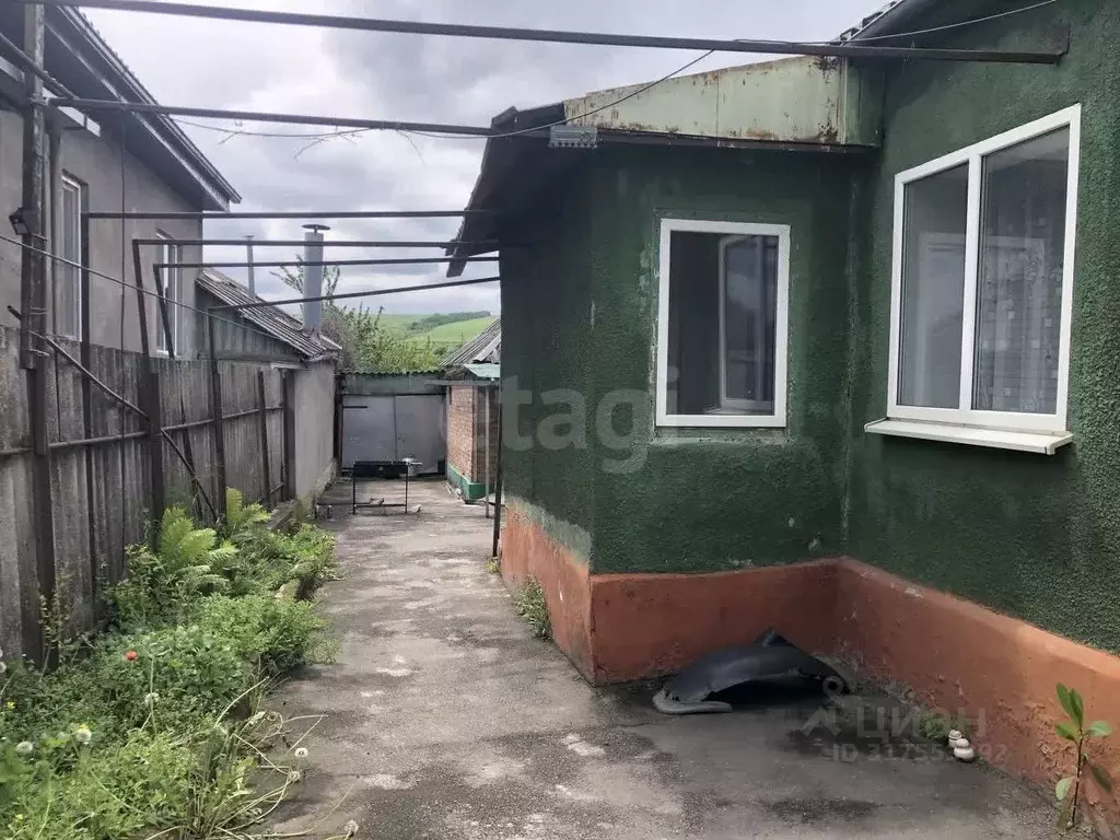 Дом в Ставропольский край, Предгорный муниципальный округ, с. Садовое ... - Фото 0