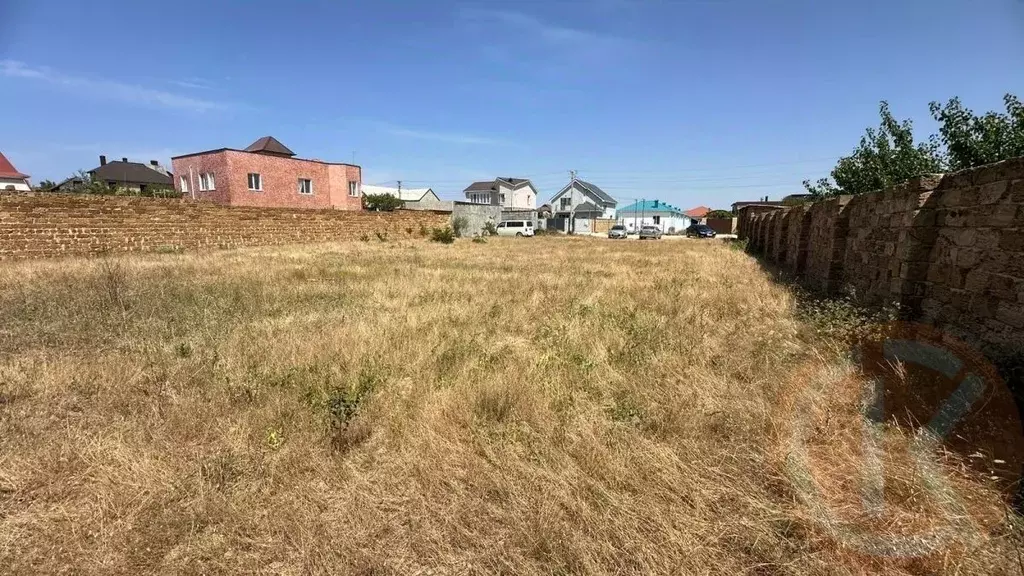 Участок в Крым, Евпатория городской округ, Заозерное пгт ул. ... - Фото 0