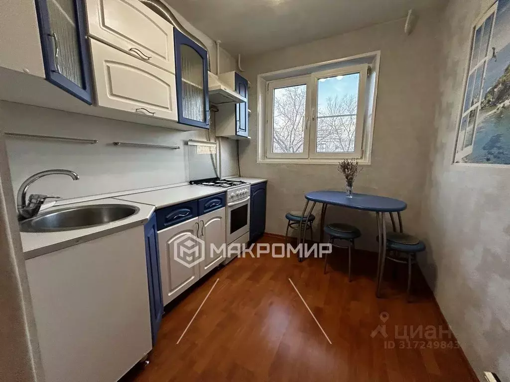 2-к кв. Челябинская область, Челябинск ул. Молодогвардейцев, 68В (45.7 ... - Фото 0