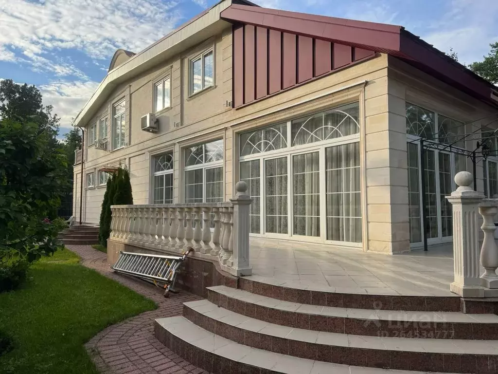 Дом в Москва д. Зименки, Антоновка кп,  (250 м) - Фото 1