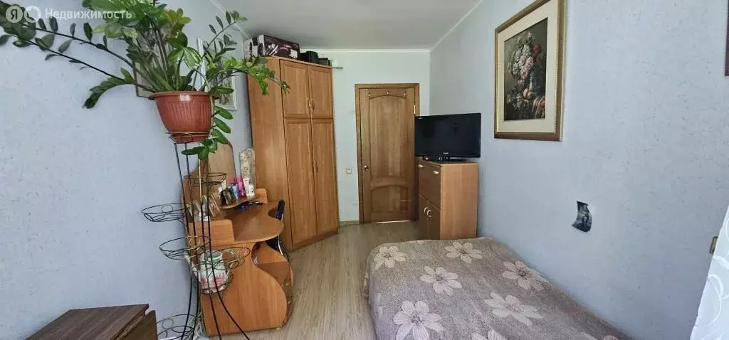 3-комнатная квартира: Октябрьский, улица АОЭ, 14 (63 м) - Фото 1