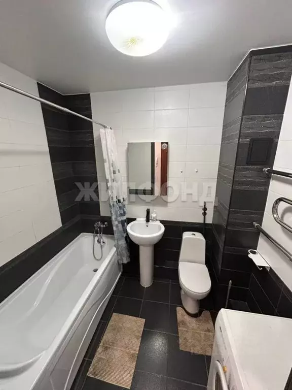 Студия Новосибирская область, Новосибирск ул. Виктора Уса, 13 (27.5 м) - Фото 0