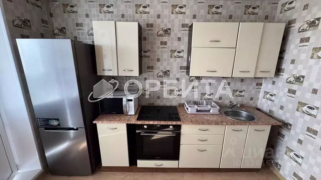 2-к кв. Тюменская область, Тюмень ул. Жуковского, 88/1 (61.7 м) - Фото 2