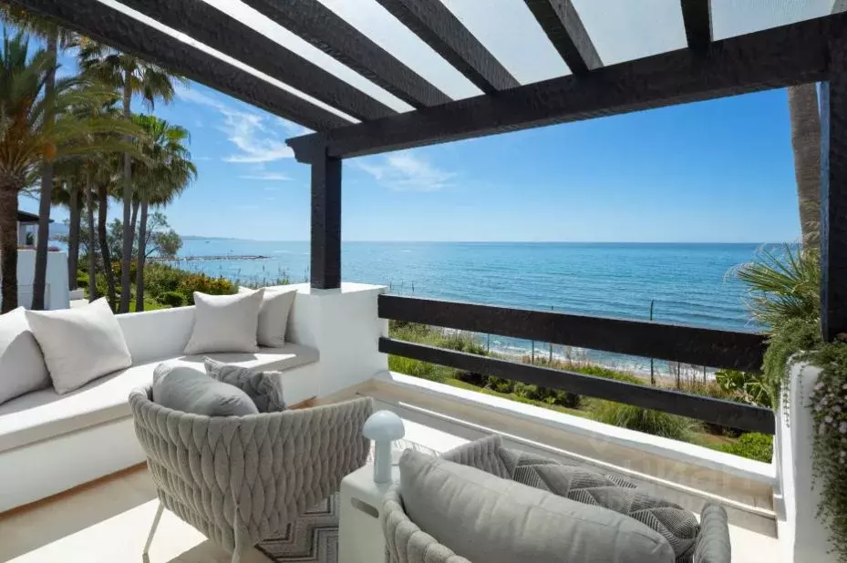 4-к кв. Краснодарский край, Сочи Новый Сочи мкр, ул. Пирогова, 5/10 ... - Фото 1