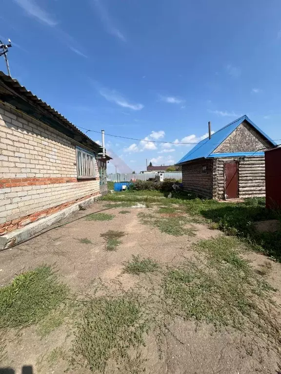 Дом в Омская область, Нововаршавка рп ул. Светлая, 15 (65 м) - Фото 2