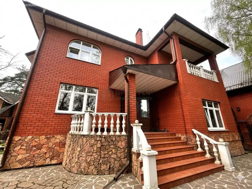 Дом в Балашиха, квартал Соколовка, Еловая улица (380 м) - Фото 1