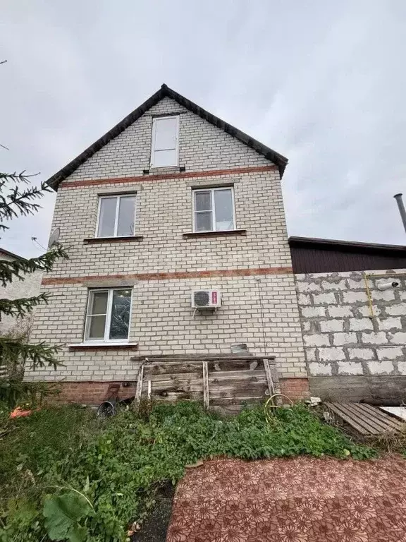 Дом в Белгородская область, Валуйки ул. Свердлова, 32 (120 м) - Фото 2