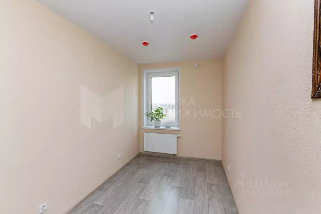 3-к кв. Тюменская область, Тюмень ул. Республики, 204к14 (66.8 м) - Фото 0