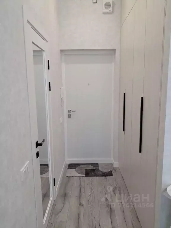 Студия Свердловская область, Екатеринбург ул. 8 Марта, 204Г/1 (30.0 м) - Фото 1